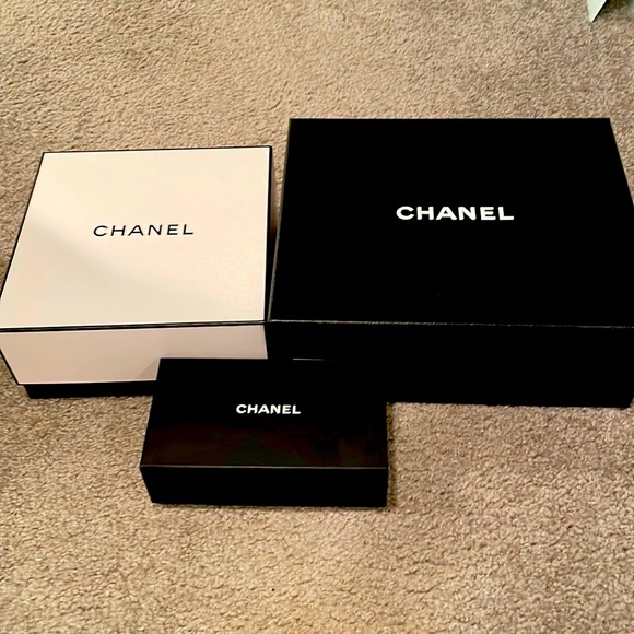 Three boxes - Picture 1 of 6